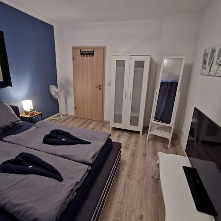 Liebevoll Eingerichtete Ferienwohnung - Zentrale Lage - Netflix & Paytv Wilhelmshaven Exterior foto